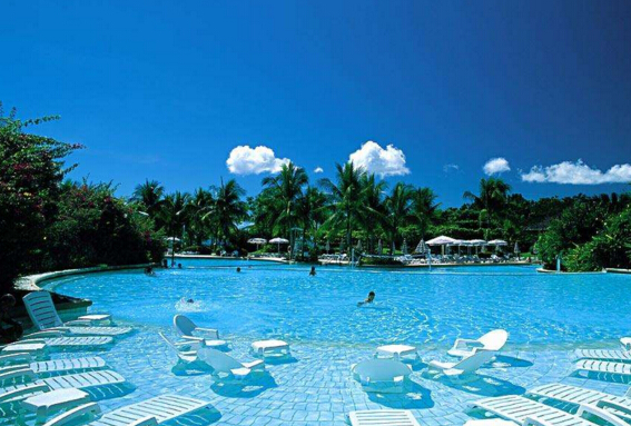 ?？诼糜? /> 
</p>
??菲律賓觀光部首都地區(qū)主任辛席婭表示，?？谂c菲律賓的旅游是雙向互動(dòng)的，近年來(lái)由于經(jīng)濟(jì)發(fā)展迅速，許多菲律賓年輕人選擇出國(guó)旅游，而海口豐富的旅游資源、便利的簽證政策及直飛航班，將會(huì)引爆菲律賓旅客去?？诼糜蔚臒崆椤Ｐ料瘚I建議馬尼拉和?？诮⒒ハ嗪献?、互相推介、互相輸送旅客的雙向聯(lián)合機(jī)制，促成兩地旅游、經(jīng)貿(mào)多方位合作與發(fā)展。<br />
??推介會(huì)上，?？谂c菲律賓雙方在旅游優(yōu)惠政策、接待條件、產(chǎn)品特色等方面進(jìn)行了深入交流，計(jì)劃未來(lái)將加強(qiáng)合作力度，攜手共同促進(jìn)旅游和經(jīng)濟(jì)的發(fā)展。<br />
<div>
	<br />
</div></p>
<p><div   id=